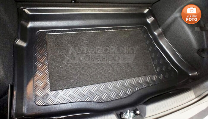 Vana do kufru přesně pasuje do zavazadlového prostoru modelu auta KIA Pro Ceed 2012- Hatchback